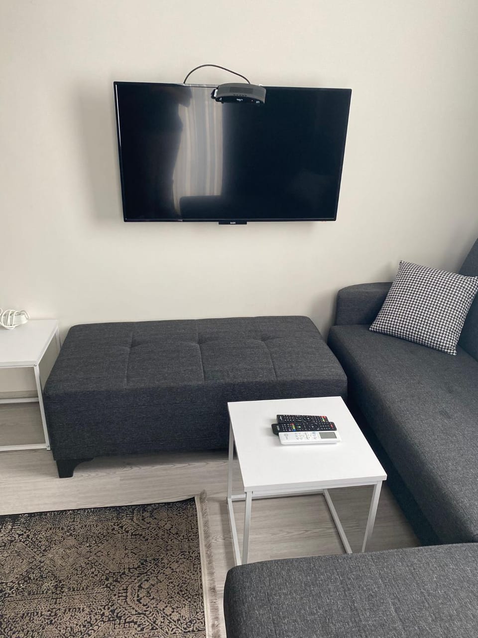 Communal lounge/ TV room, Seating area