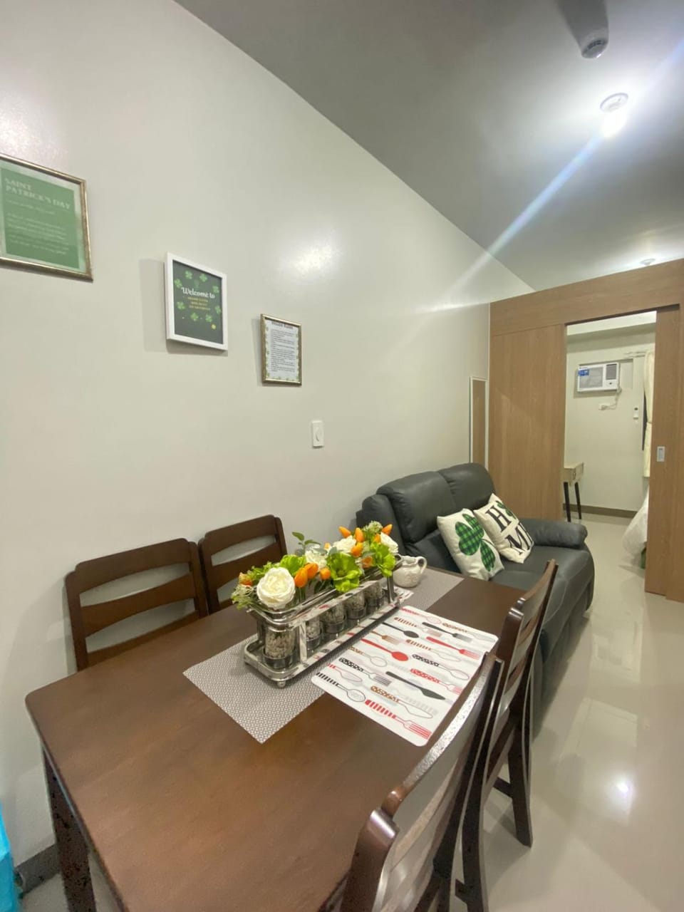 Living room, Dining area