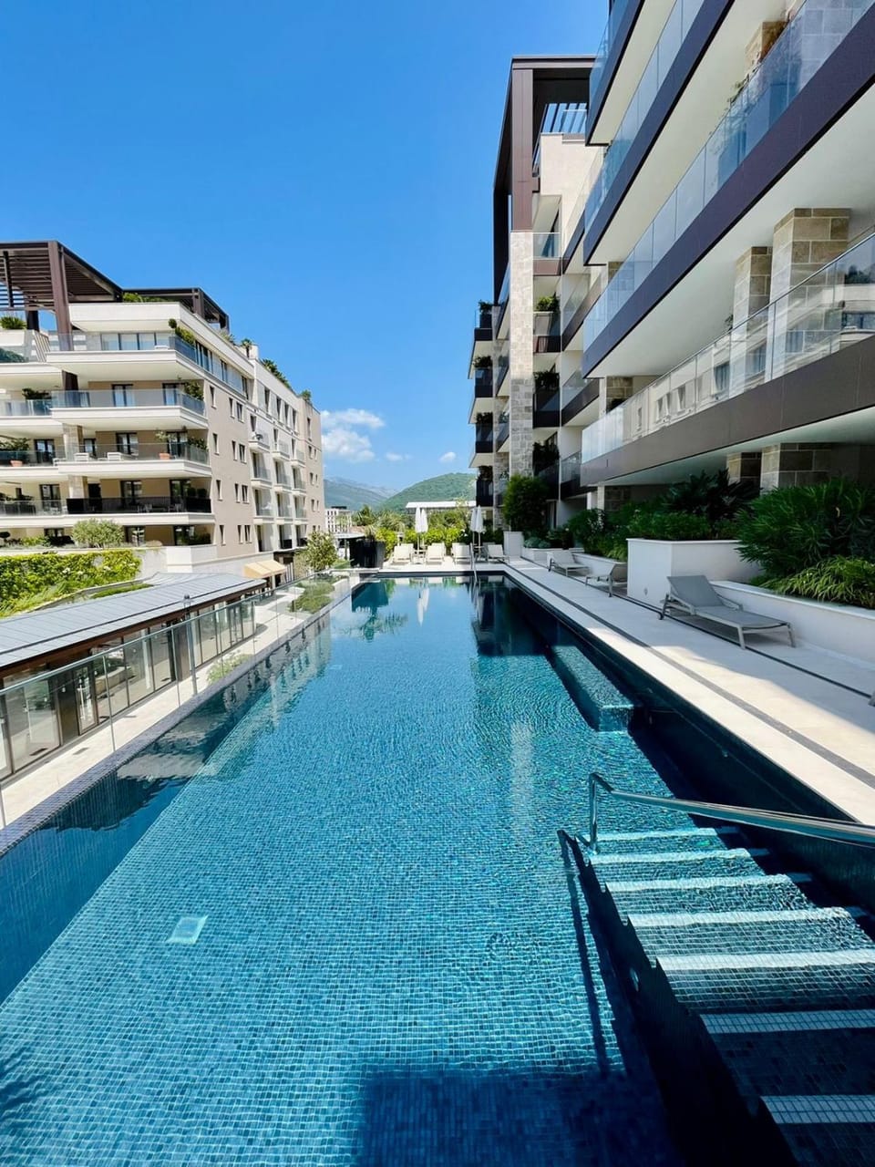 Balcony/Terrace, Swimming pool