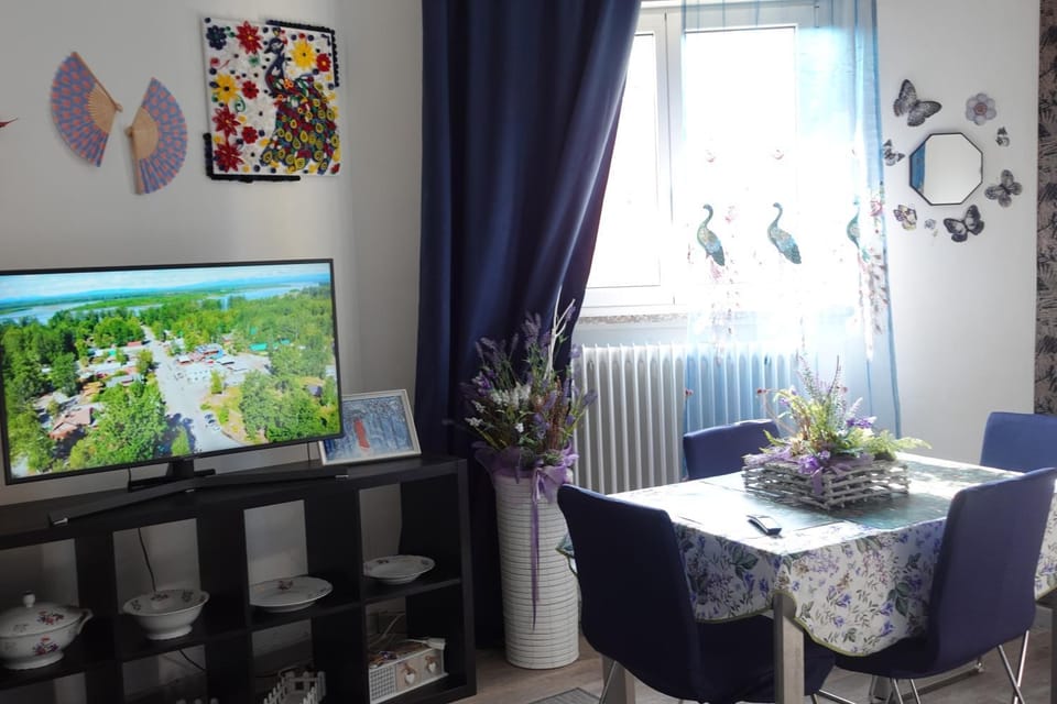 TV and multimedia, Dining area, Evening entertainment