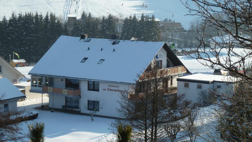 Facade/entrance, Winter