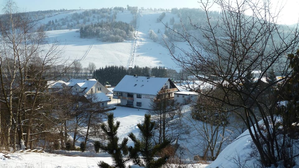 Property building, Facade/entrance, Winter, Area and facilities