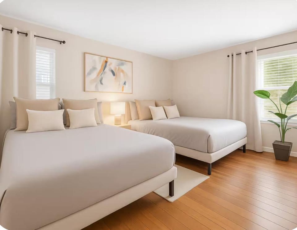 Swim Dine Relax in Marina Del REY Apartment in Lawndale