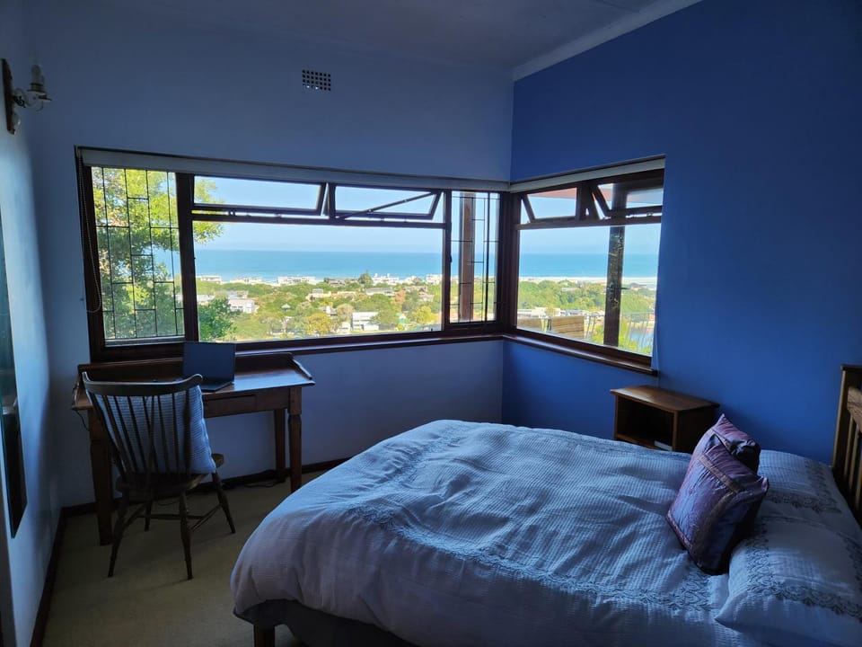 Bed, View (from property/room), Photo of the whole room, Bedroom, Sea view