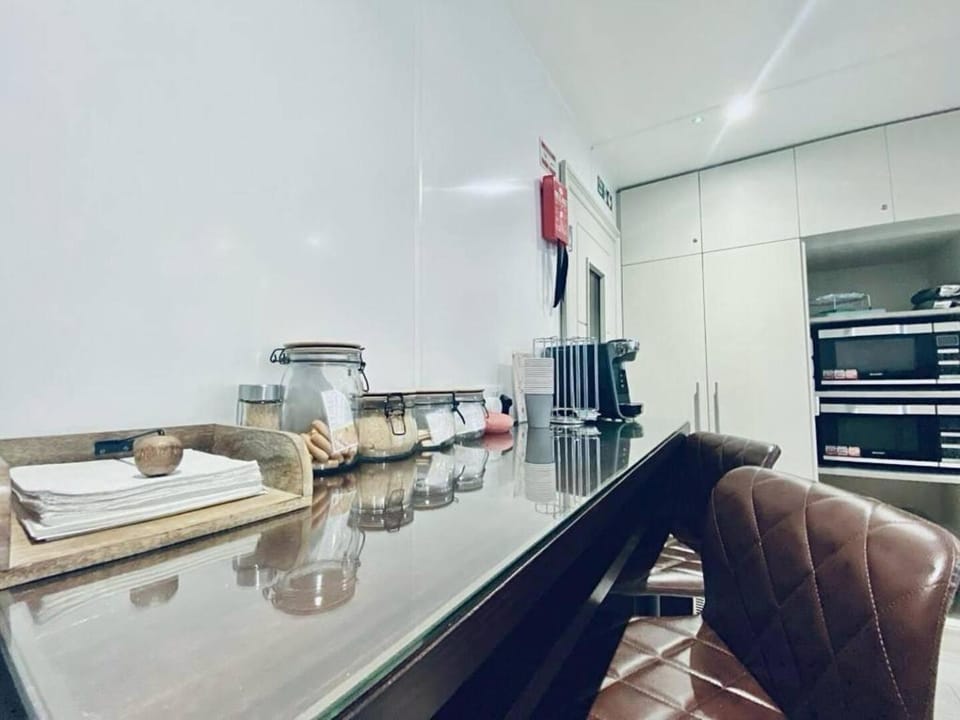 Kitchen or kitchenette, Kitchen or kitchenette, Seating area, Dining area, minibar