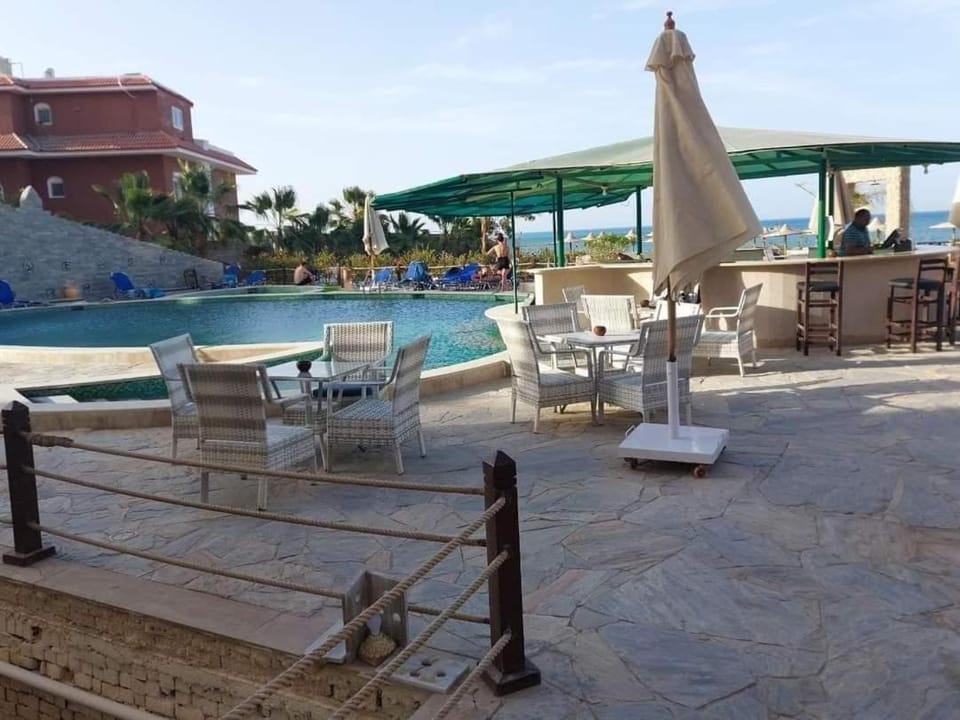 Turtles Beach resort Hurghada Studio view sea view pool private beach Pools anf sunny balcony Apartment hotel in Hurghada