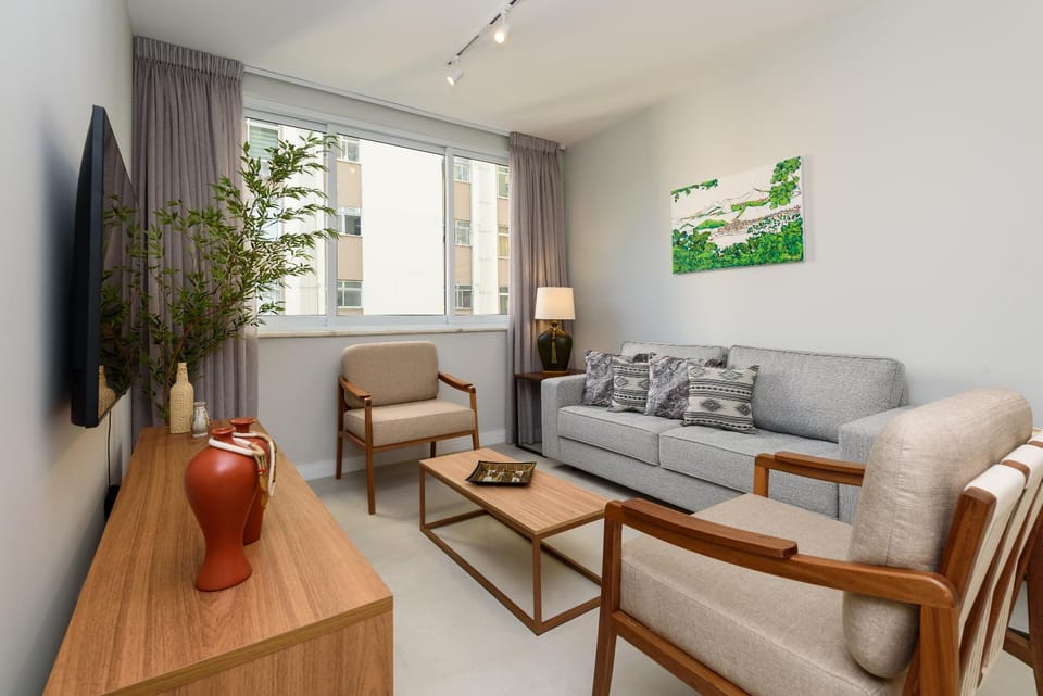 3-Bedroom 600m to Shopping Leblon | GBC 260/301 Apartment in Rio de Janeiro