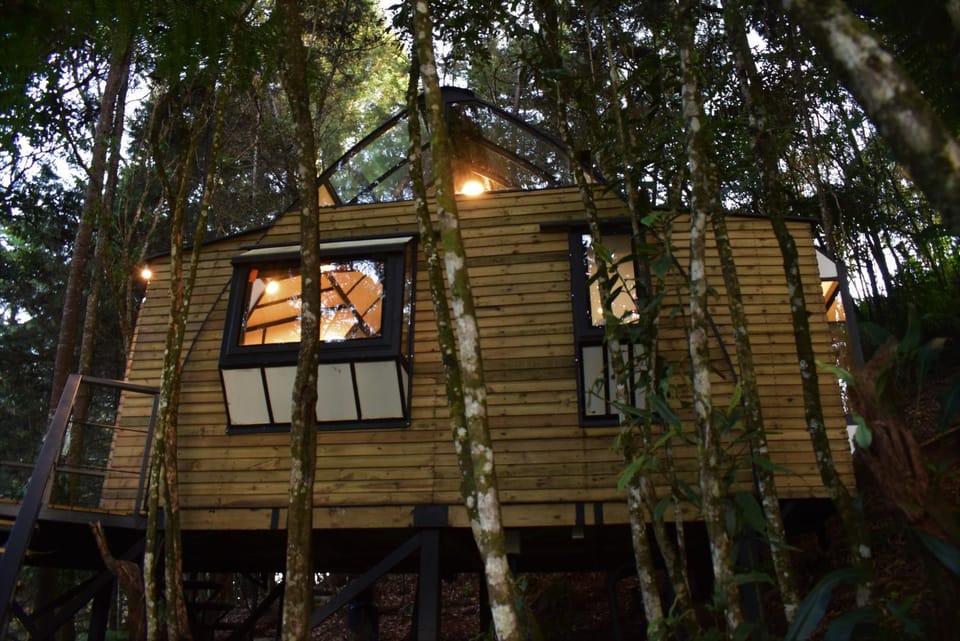 Property building, Facade/entrance, Natural landscape