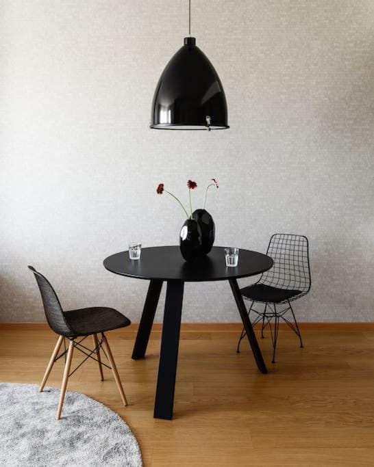 W Apartments Tallinn City, exceptional location, work-friendly Apartment in Tallinn
