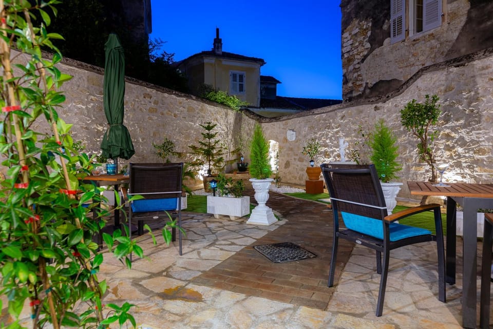 Patio, Garden, Garden view