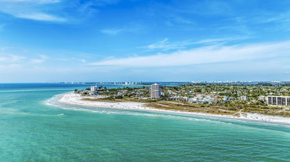 Island Time East - 355 House in Siesta Beach