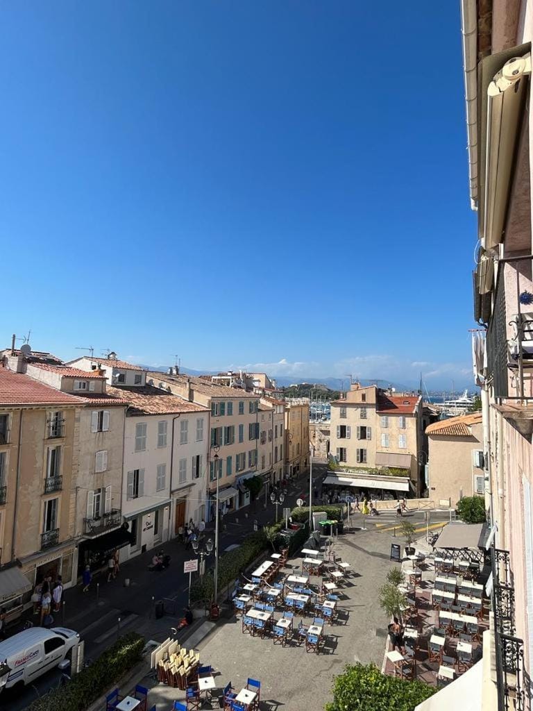 Duplex vieille ville Apartment in Antibes