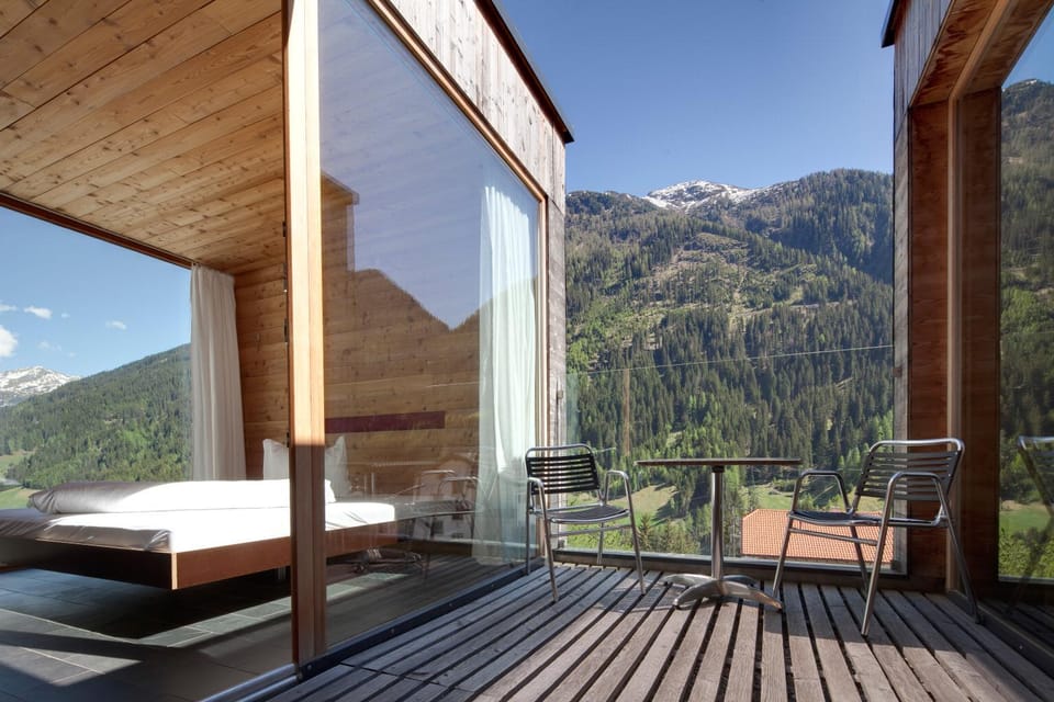 Bed, Natural landscape, View (from property/room), Balcony/Terrace, Bedroom, Mountain view