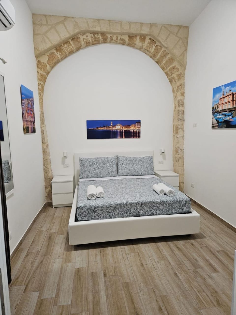 Bari White House House in Bari