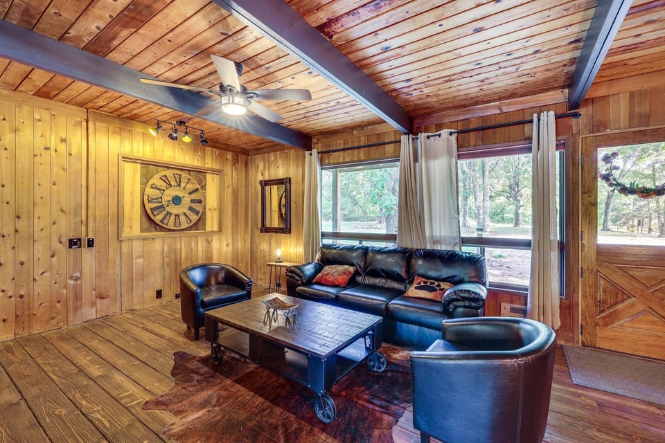 Eureka Springs Rental Cabin 8 Mi to Downtown! Cabin in Table Rock Lake