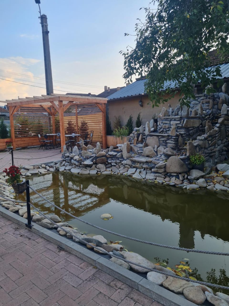 Day, Natural landscape, Seating area, Lake view