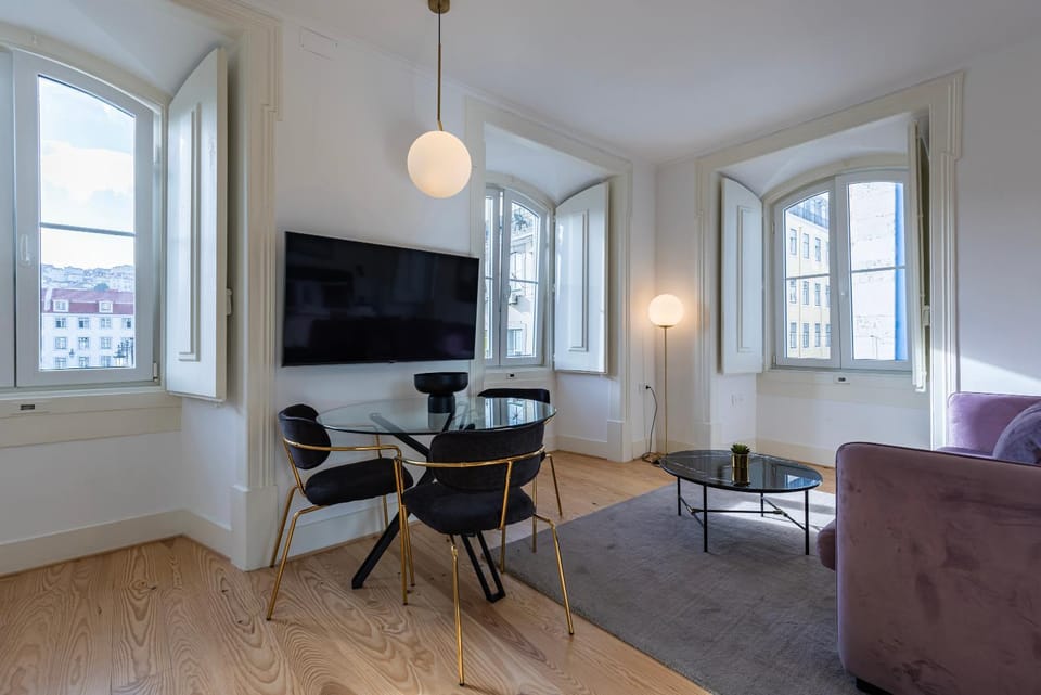 TV and multimedia, Living room, Dining area