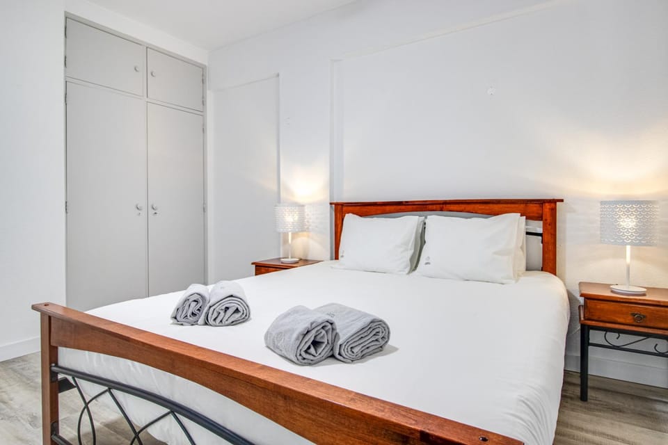 Bed, Bedroom, wardrobe