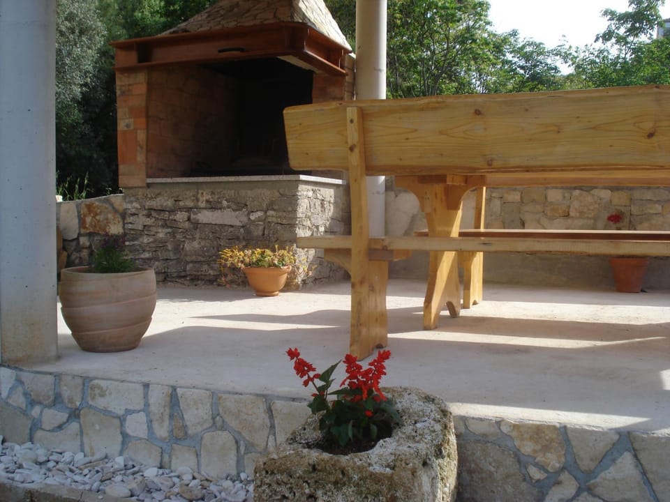 Day, BBQ facilities