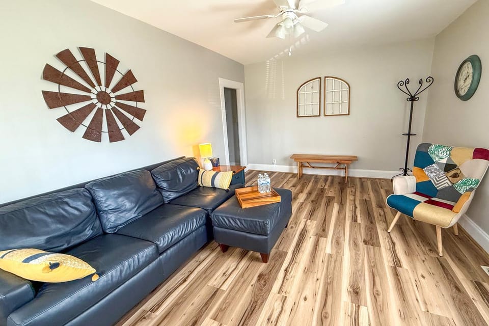 Peaceful Franklin Cottage ~ 1 Mi to Downtown! House in Indiana