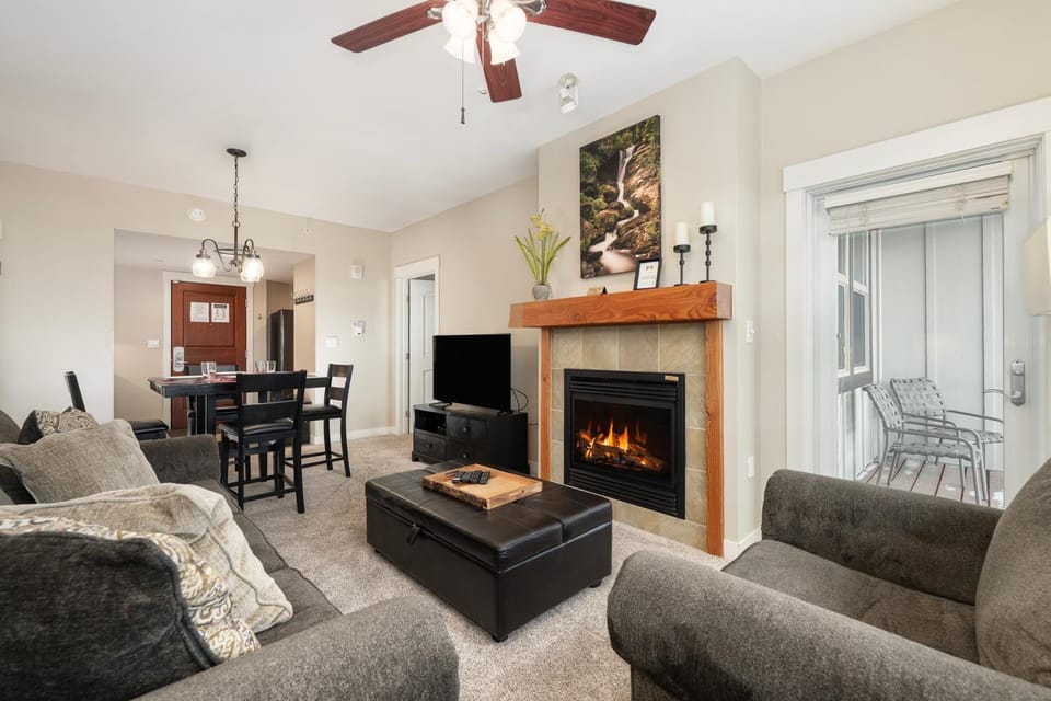 Living room, fireplace