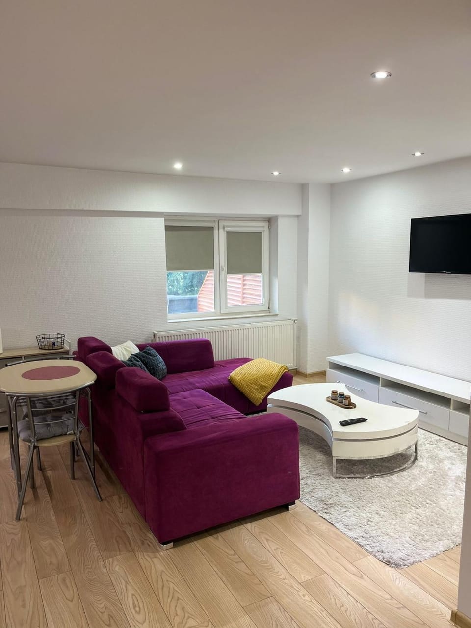Ultracentral cu terasa Etaj unu Apartment in Romania