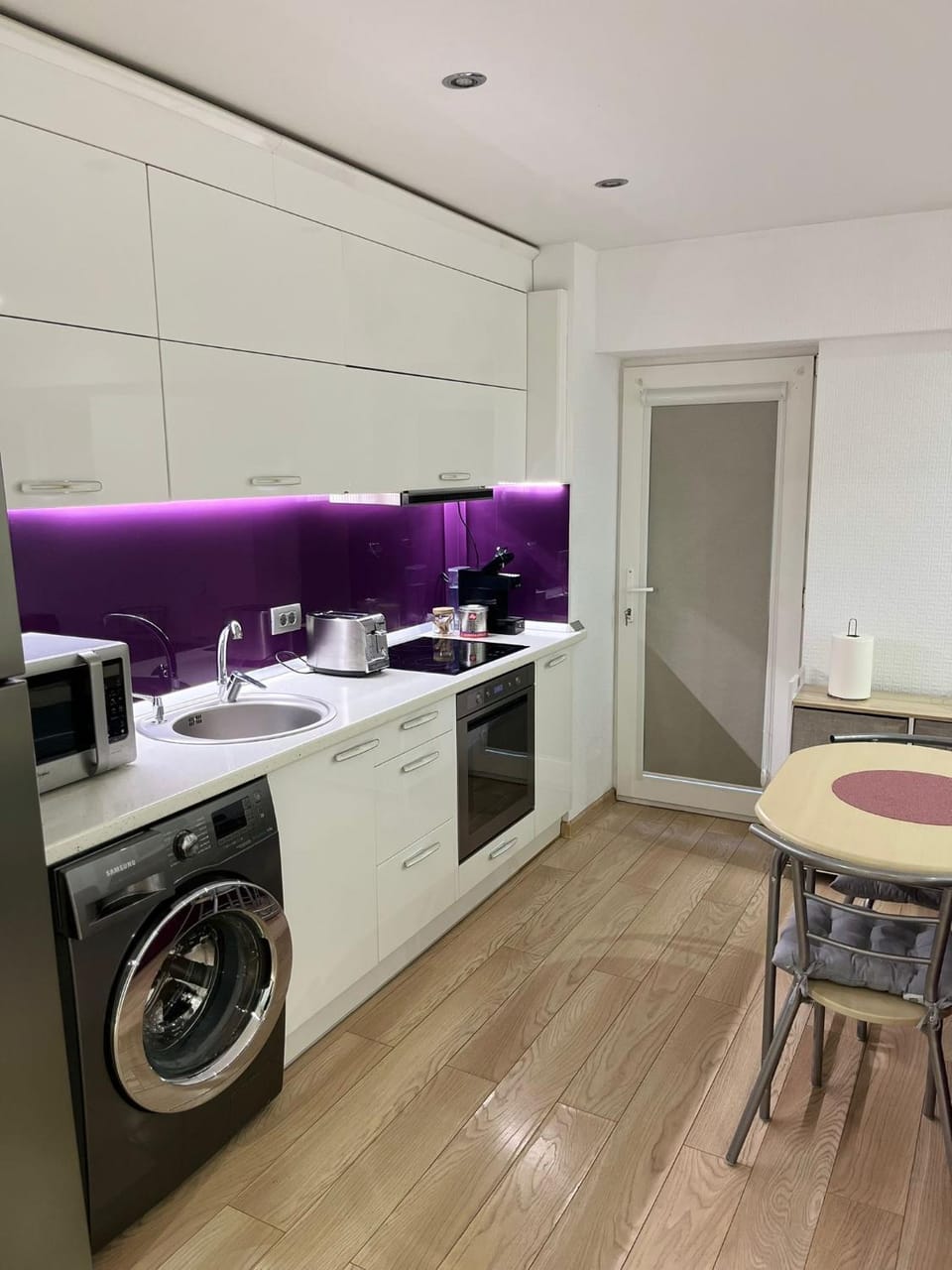 Ultracentral cu terasa Etaj unu Apartment in Romania