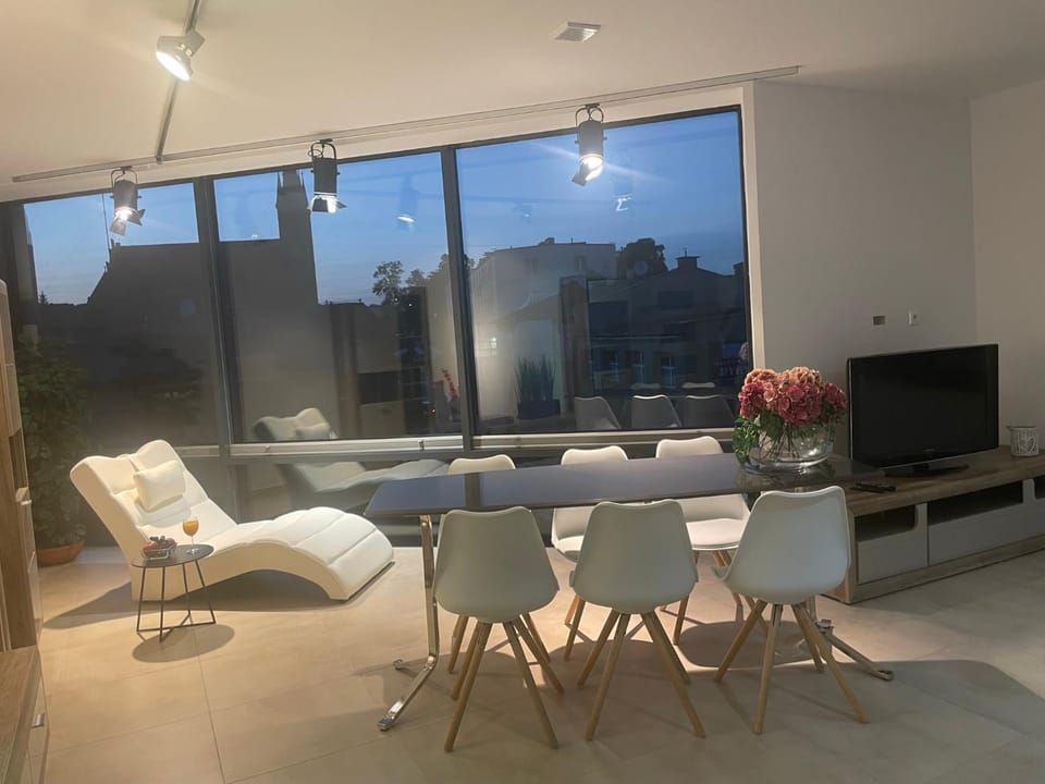 Apartament III w Centrum - Winda - 50 metrów od Starego Rynku Apartment in Pomeranian Voivodeship