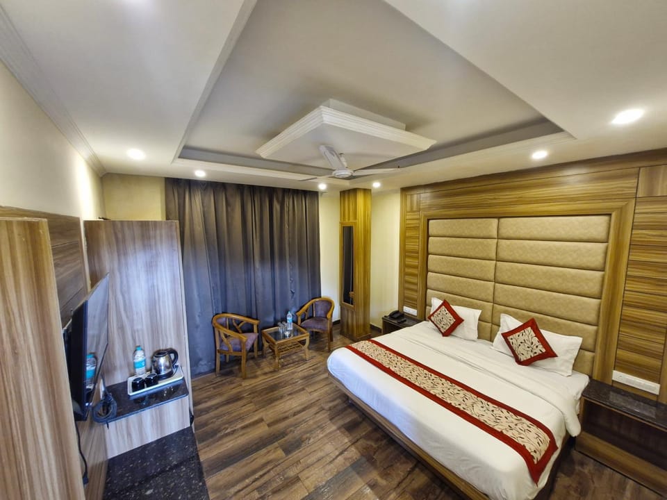 Pinnacle Vesta Homestay Hotel in Uttarakhand