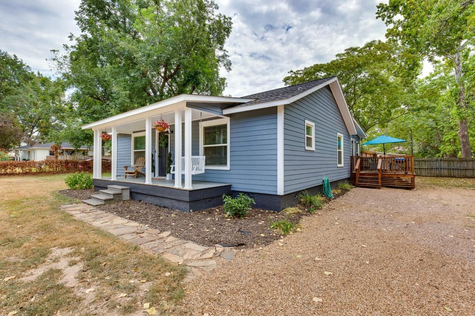 Lindale Vacation Rental w/ Deck & Grill! House in Texas