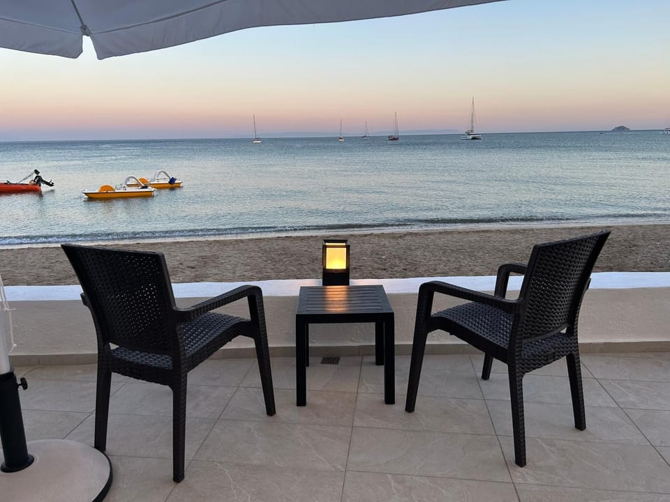 View (from property/room), Balcony/Terrace, Beach, Sea view