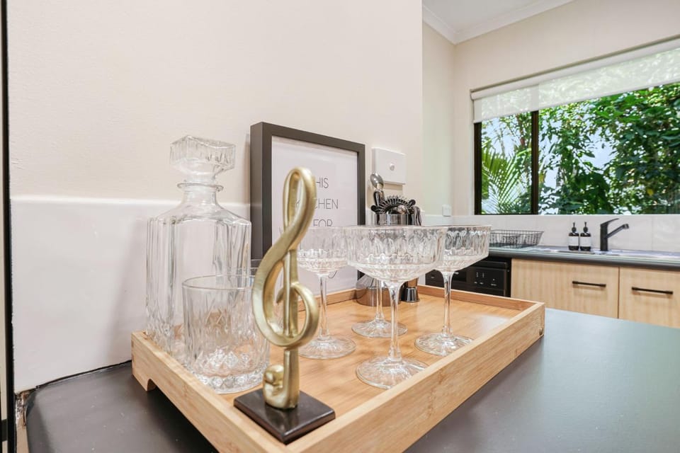 Tropic Reef at Macrossan - Heated Pool Apartment in Port Douglas