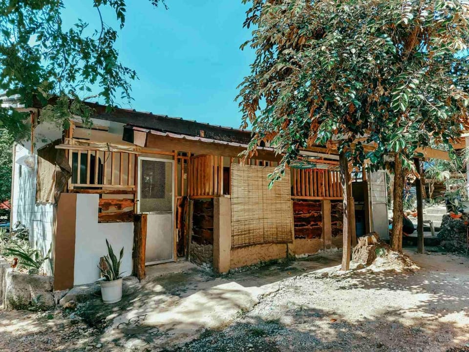 Transient House at Patar White Sand Beach House in Bolinao