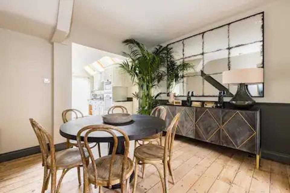 The North Kensington Cottage No2 House in City of Westminster