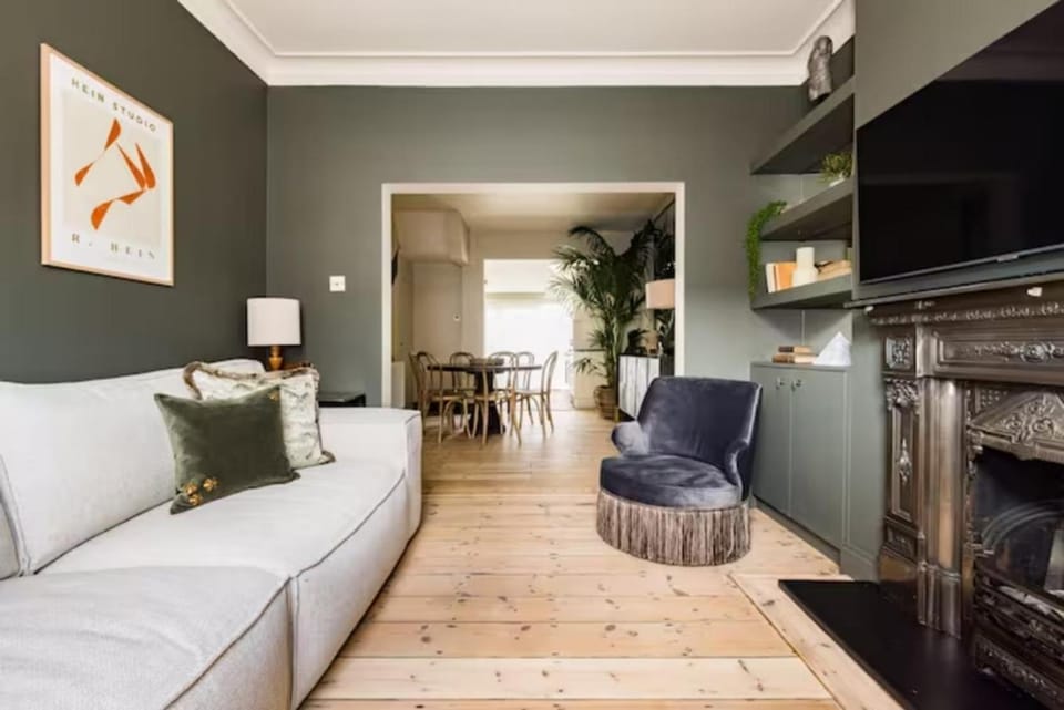 The North Kensington Cottage No2 House in City of Westminster