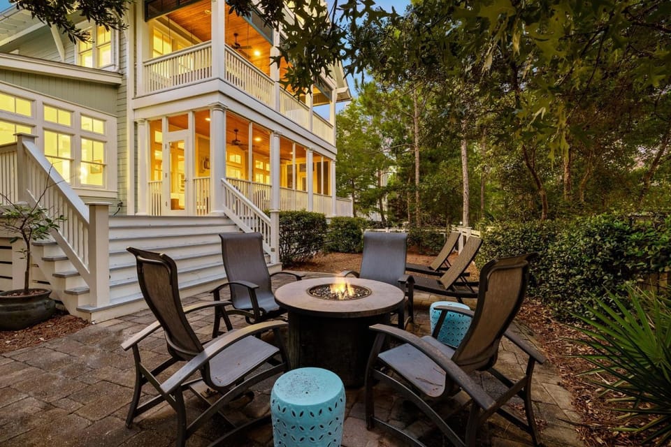 Better By The Beach - 164 Red Cedar Way House in Seaside