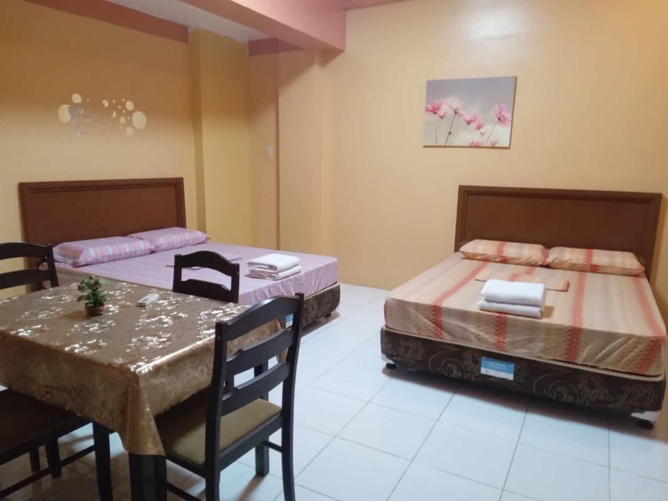 JAZ-M Pensionhouse Hotel in Tagbilaran City
