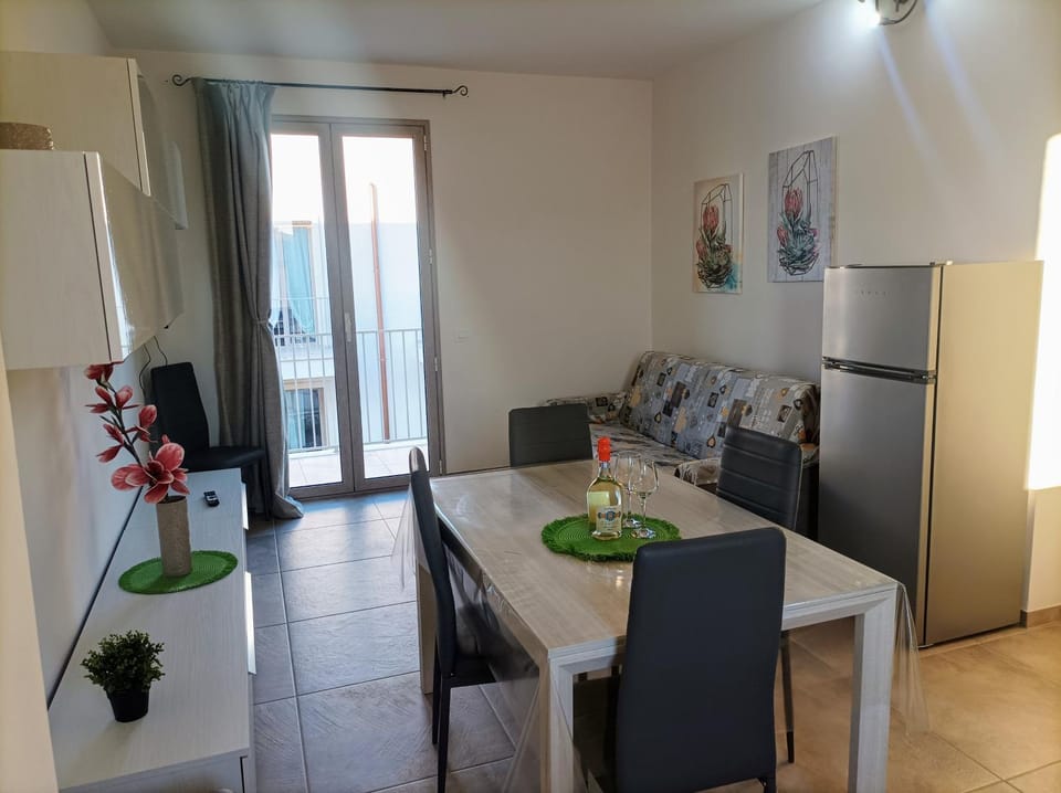 Bed, Living room, kitchen