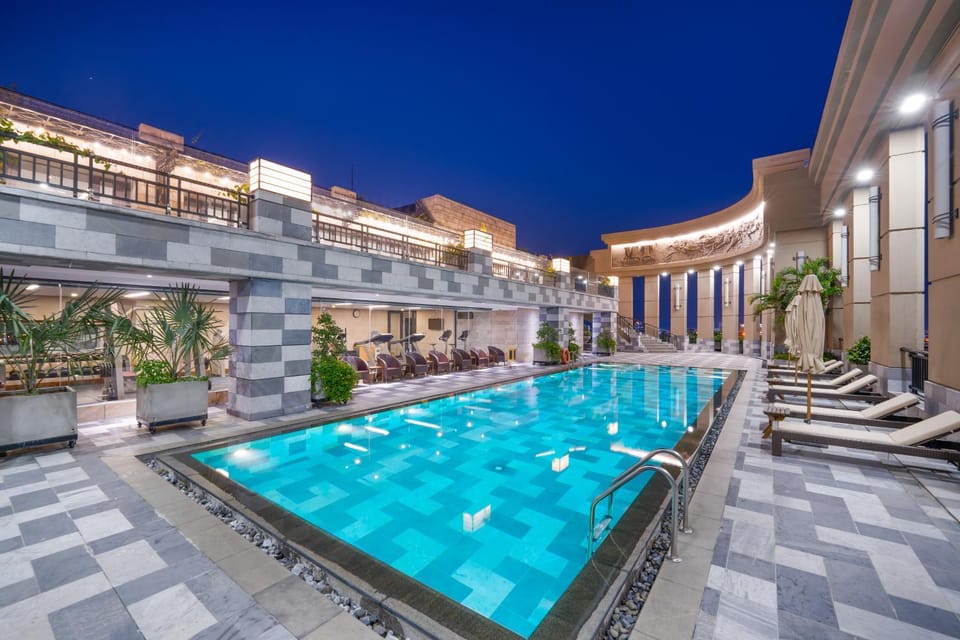 Swimming pool