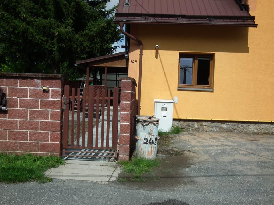 Property building, Facade/entrance