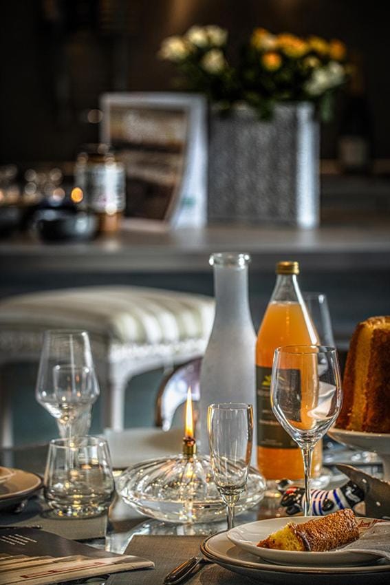 Food and drinks