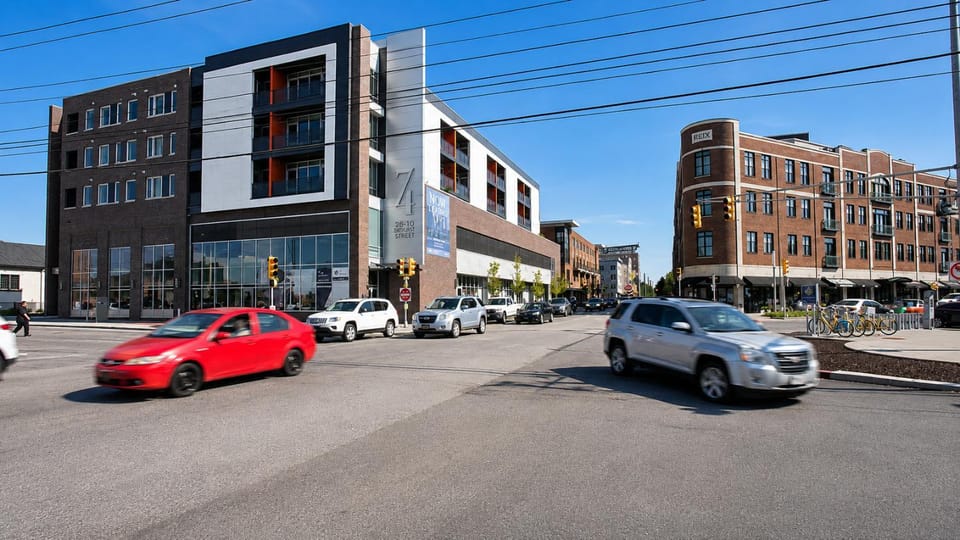 CozySuites at 747 Apts Apartment in Indianapolis