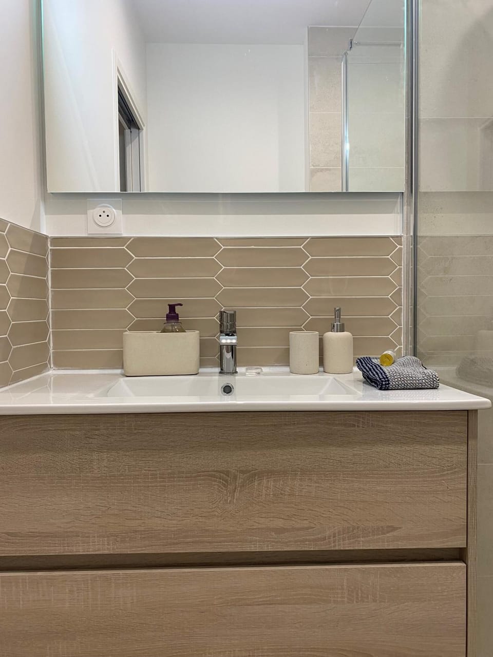 Luxe & Confort, Spacieux, Neuf, Clim et Central Apartment in Occitanie