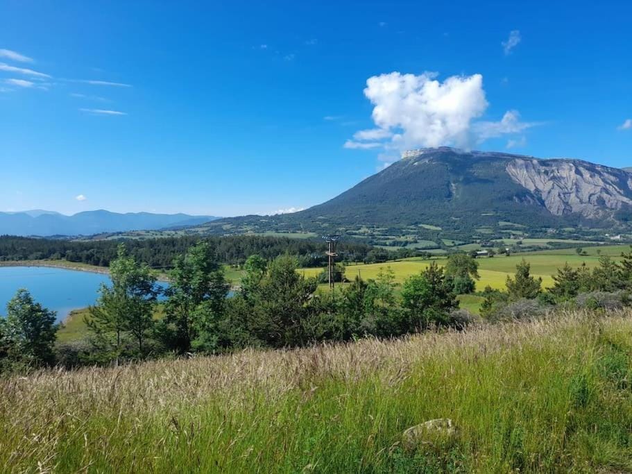 Nearby landmark, Natural landscape, Mountain view
