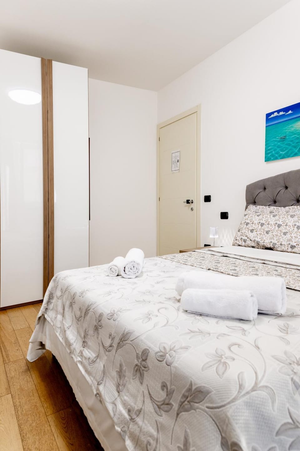 Bed, Photo of the whole room, Bedroom, towels, wardrobe