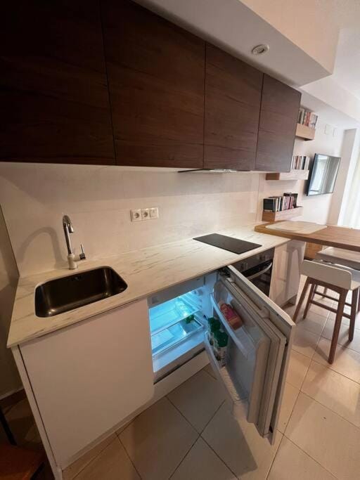 Old Town 1 Bedroom Hideaway Apartment in Alicante