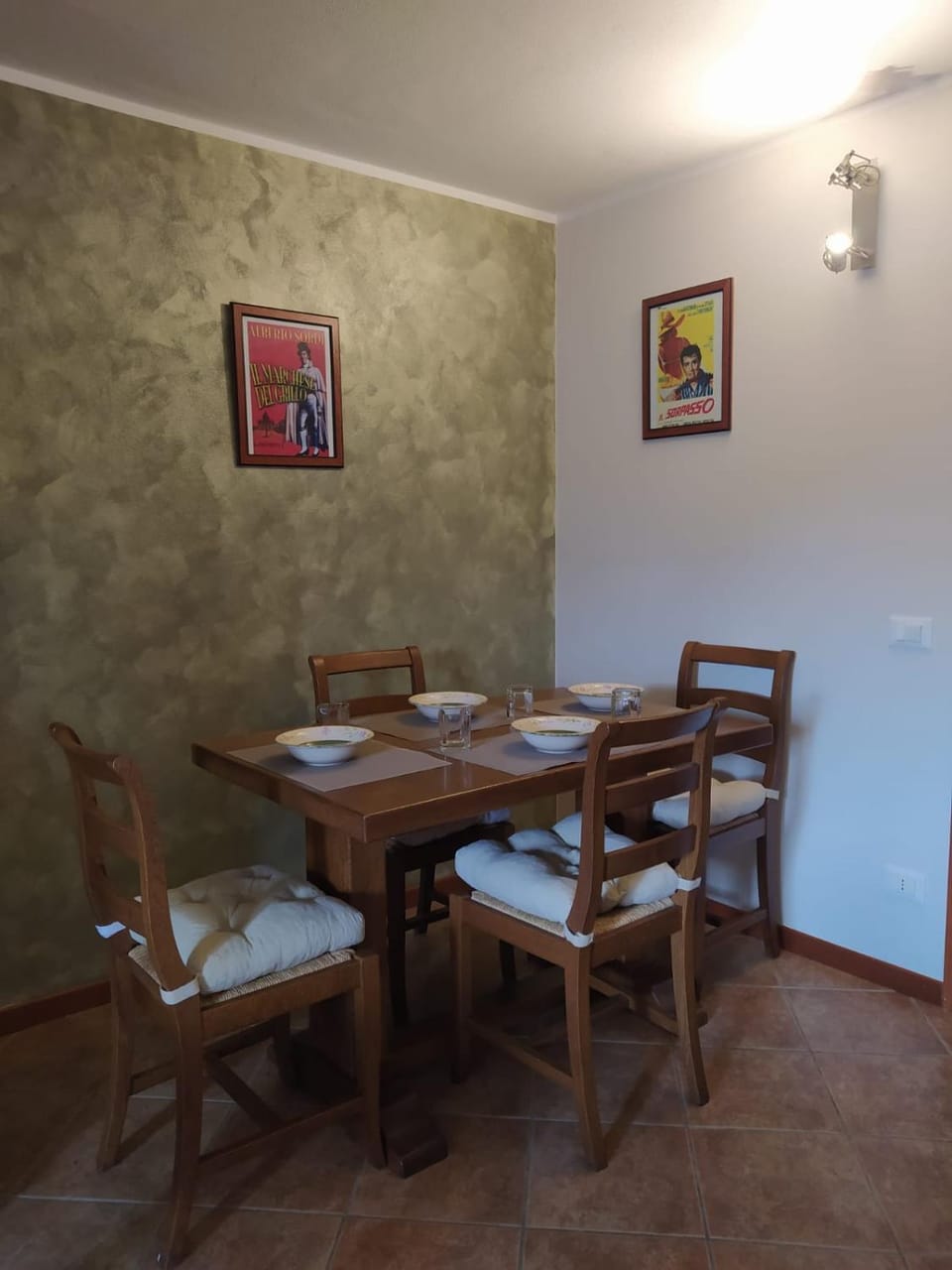 Living room, Dining area