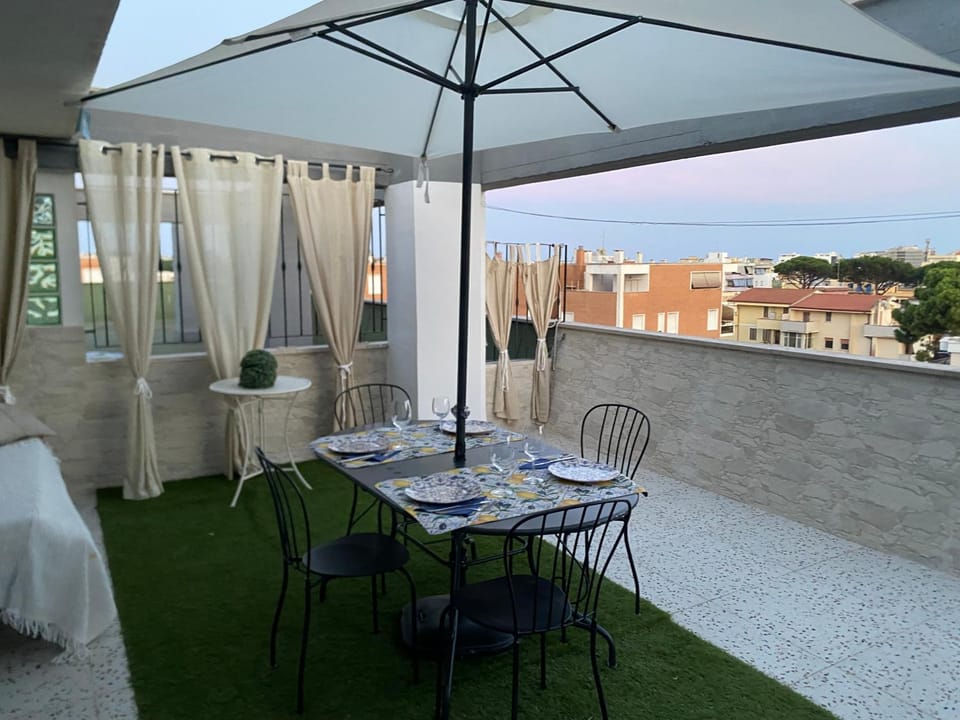 View (from property/room), Balcony/Terrace