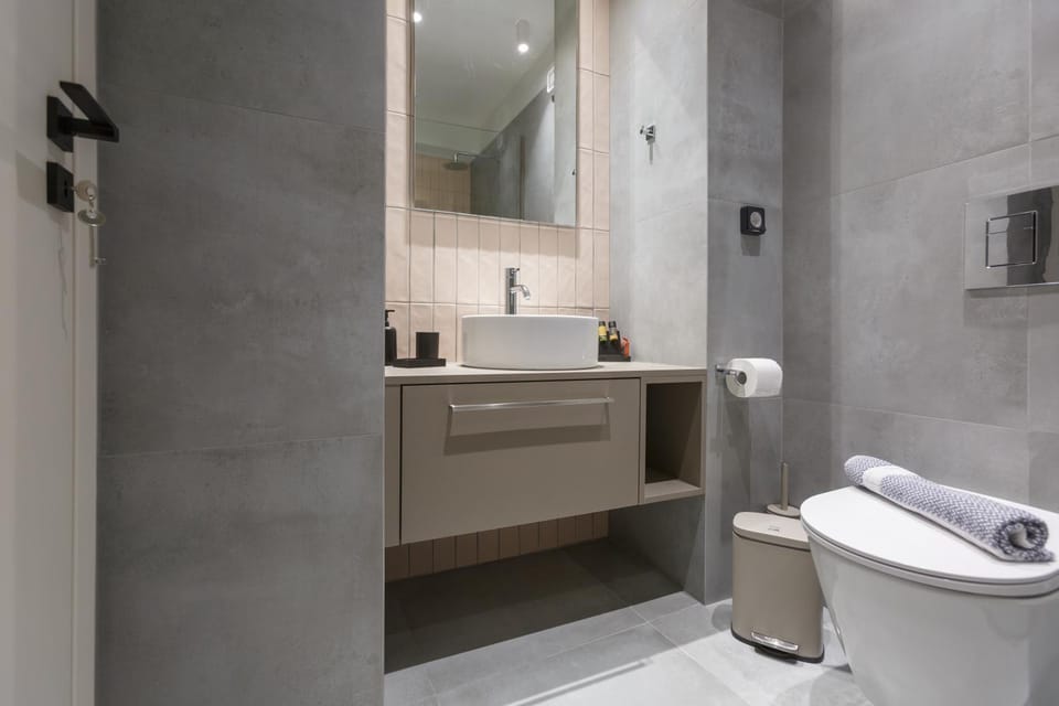 Toilet, Bathroom