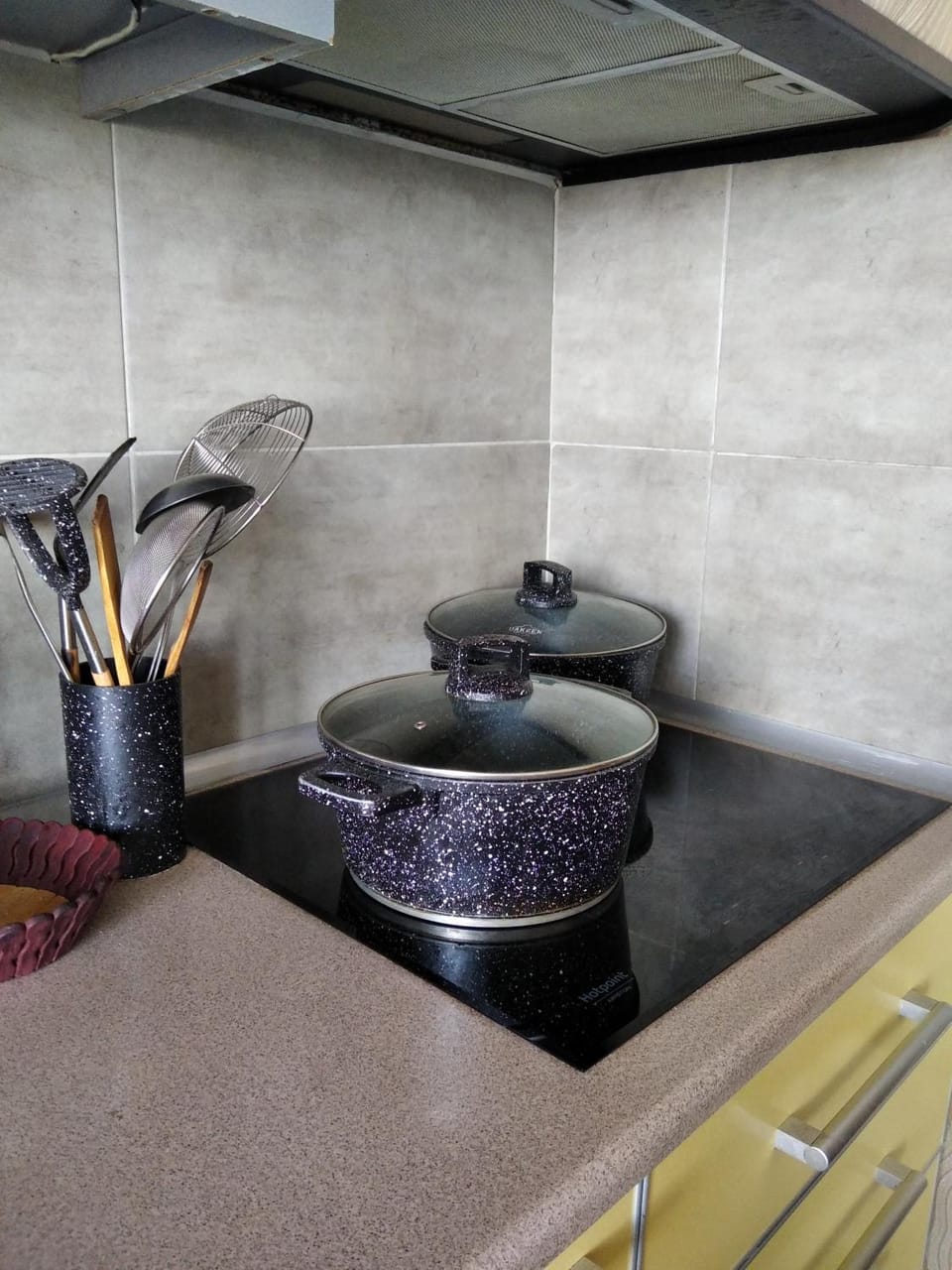 Kitchen or kitchenette, stove